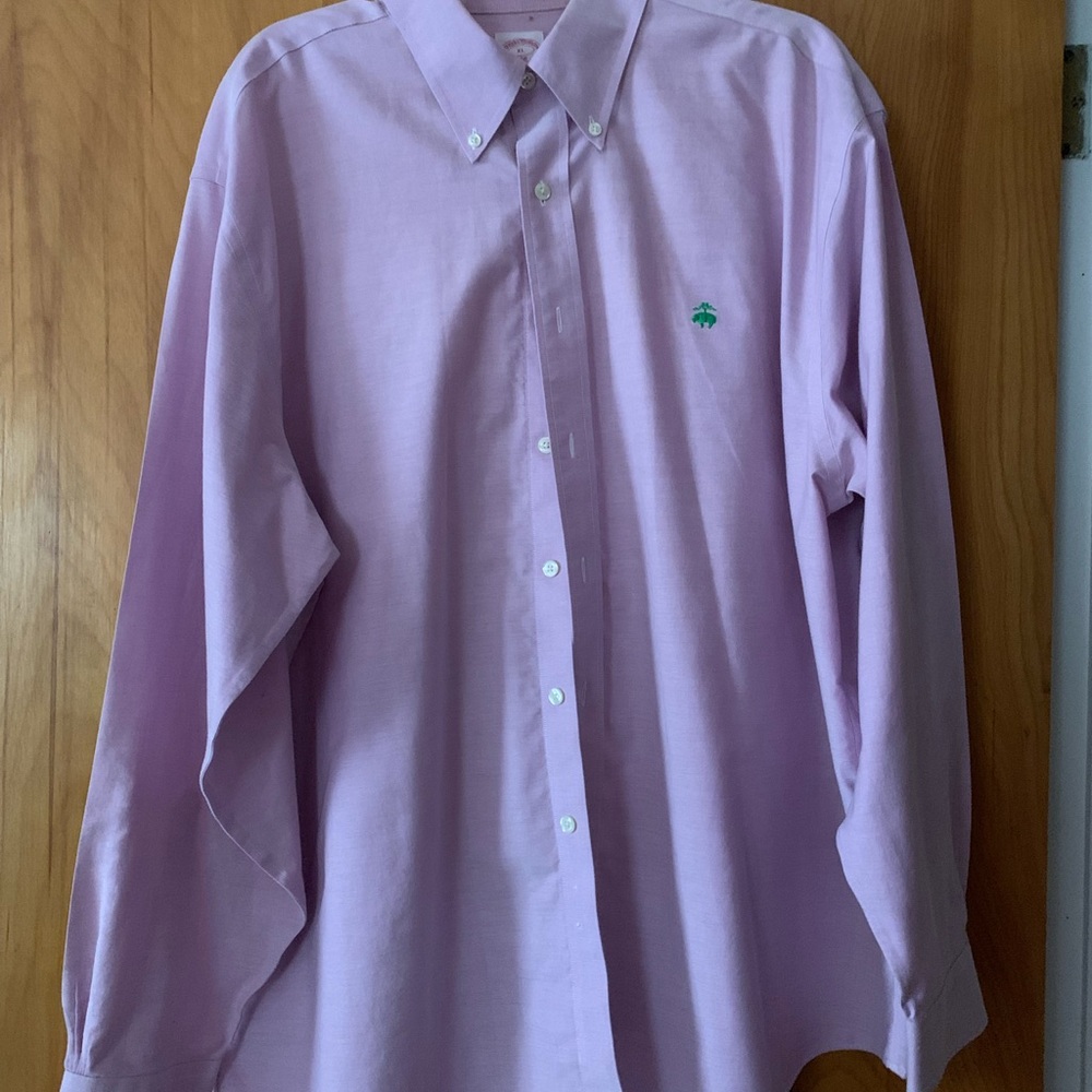 Brooks Brothers button down pale purple with logo.
Suze XL